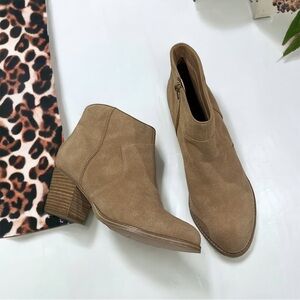 Market & Spruce tan ankle boots suede zip Women’s Sz 9